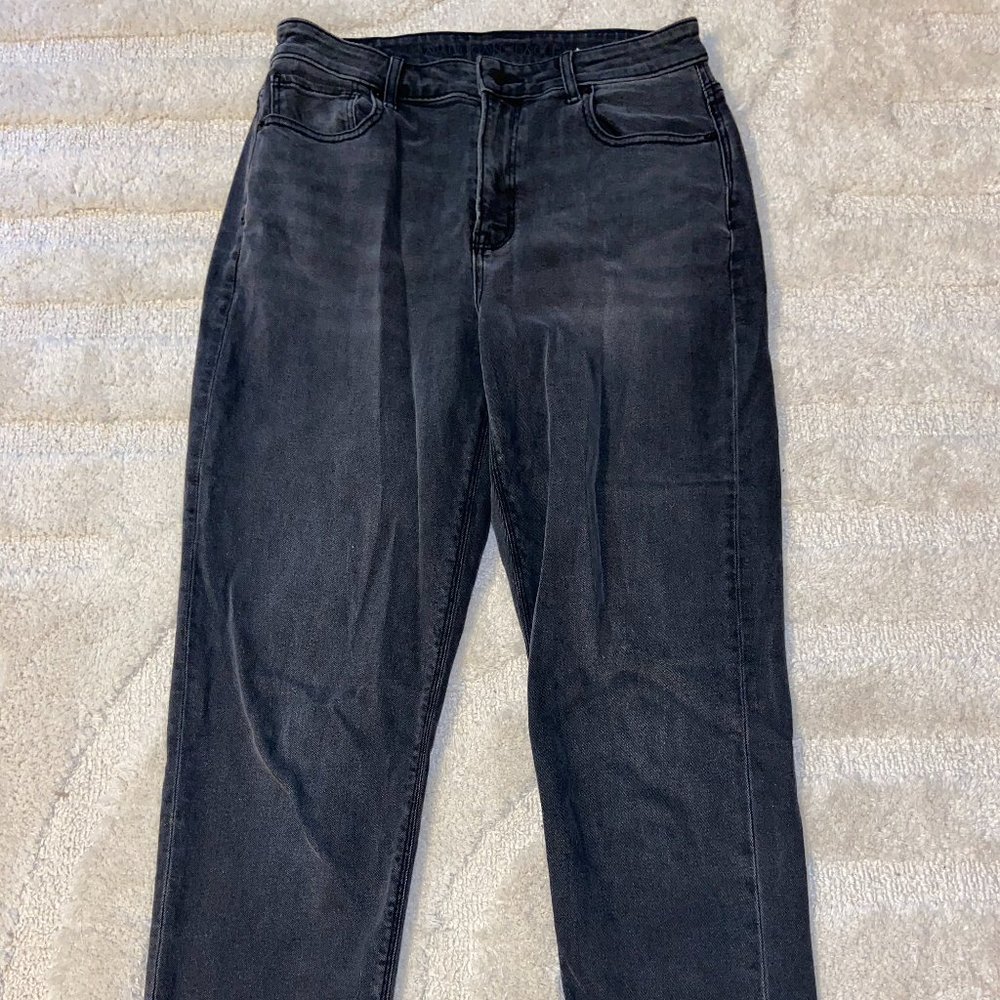 Black American Eagle Mom Jean